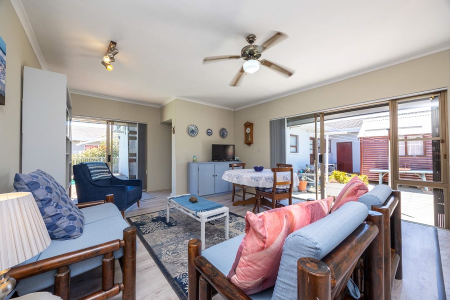 6 Bedroom Property for Sale in Goodwood Estate Western Cape